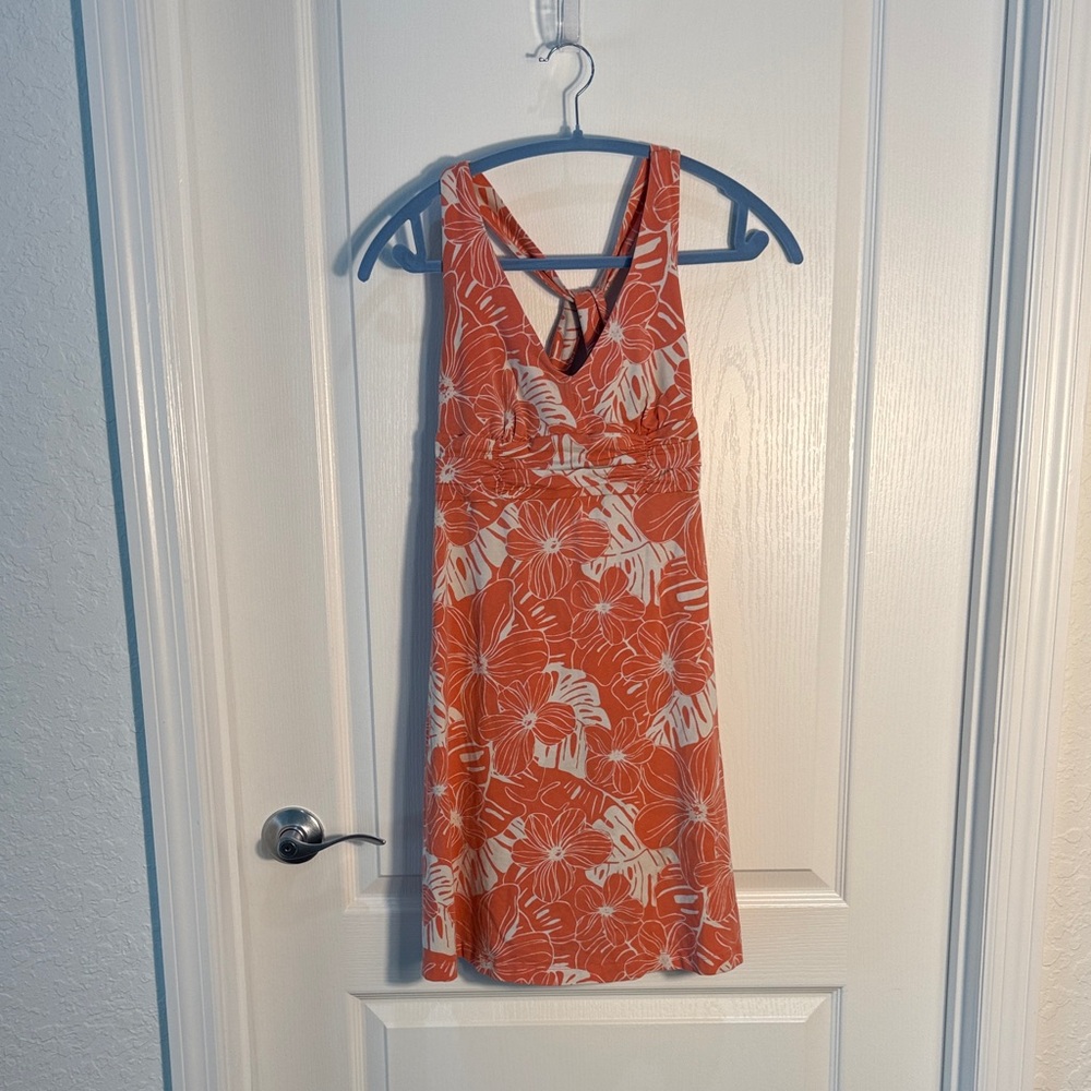 Tommy Bahama Coral and White Floral Top Back Knot Size XS